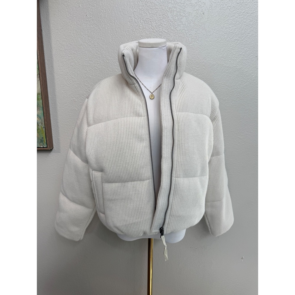 AE Cropped Sweater‎ Puffer Jacket  NWT - Picture 2 of 8